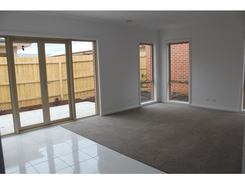 2/42 Rowes Road, Werribee VIC 3030
