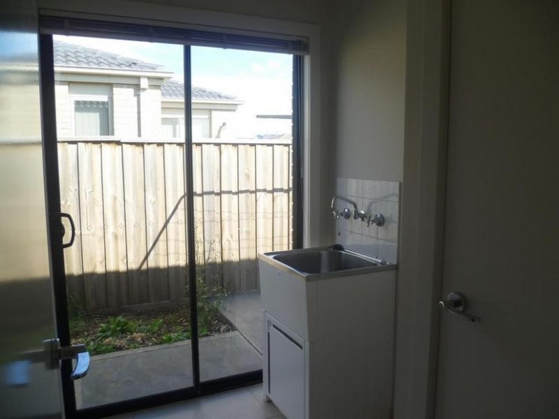 17 Crissa Street, Tarneit VIC 3029