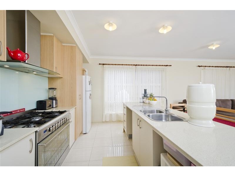 4 Gungurra Grove, Wyndham Vale VIC 3024