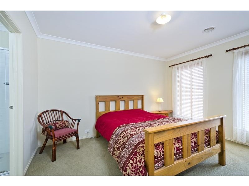 4 Gungurra Grove, Wyndham Vale VIC 3024