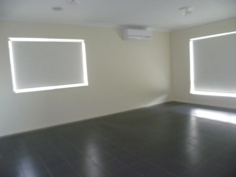 33 Grovedale Way, Wyndham Vale VIC 3024