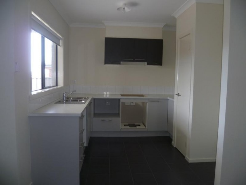 33 Grovedale Way, Wyndham Vale VIC 3024