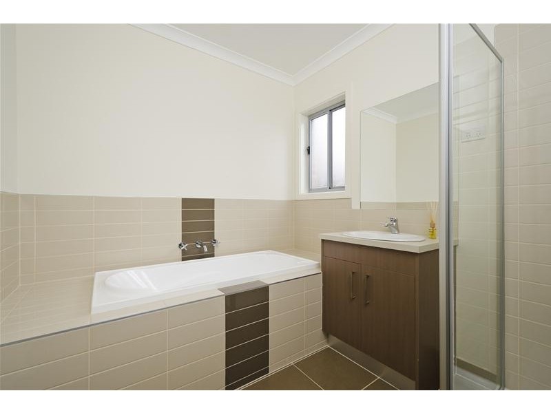 1/3 Durville Street, Wyndham Vale VIC 3024