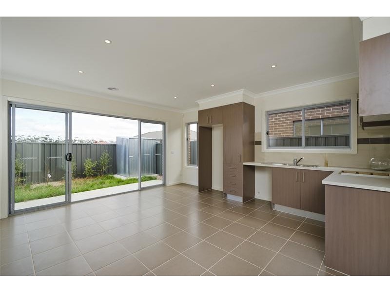 1/3 Durville Street, Wyndham Vale VIC 3024