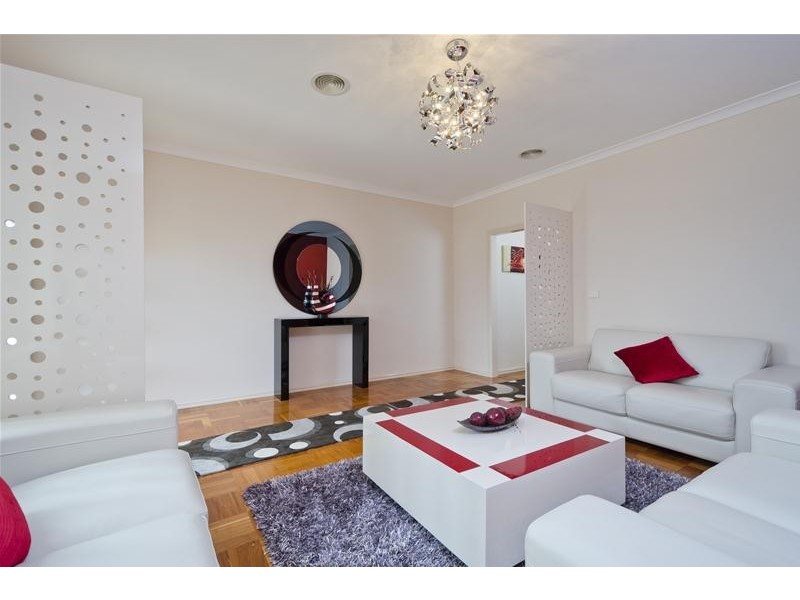 24 Egan Close, Werribee VIC 3030
