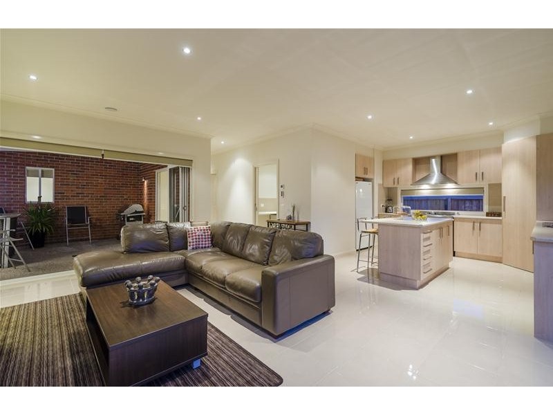 1 Hinkley Place, Werribee VIC 3030