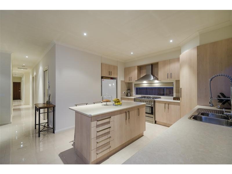 1 Hinkley Place, Werribee VIC 3030