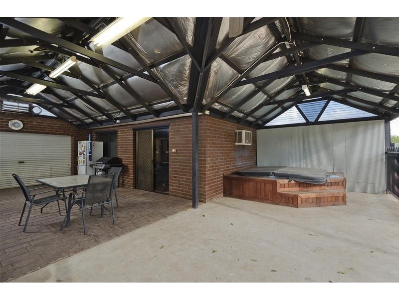 22 Wilton Close, Wyndham Vale VIC 3024