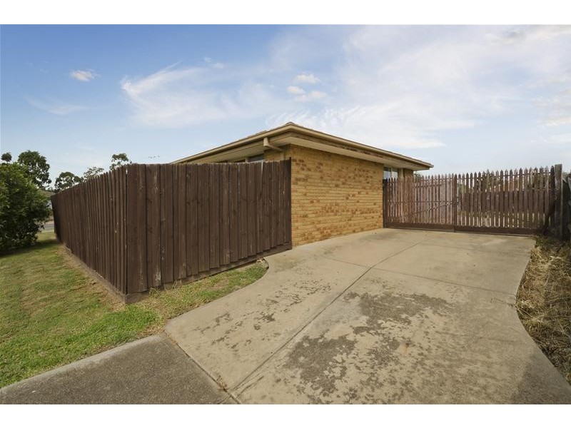 4 Trent Close, Werribee VIC 3030