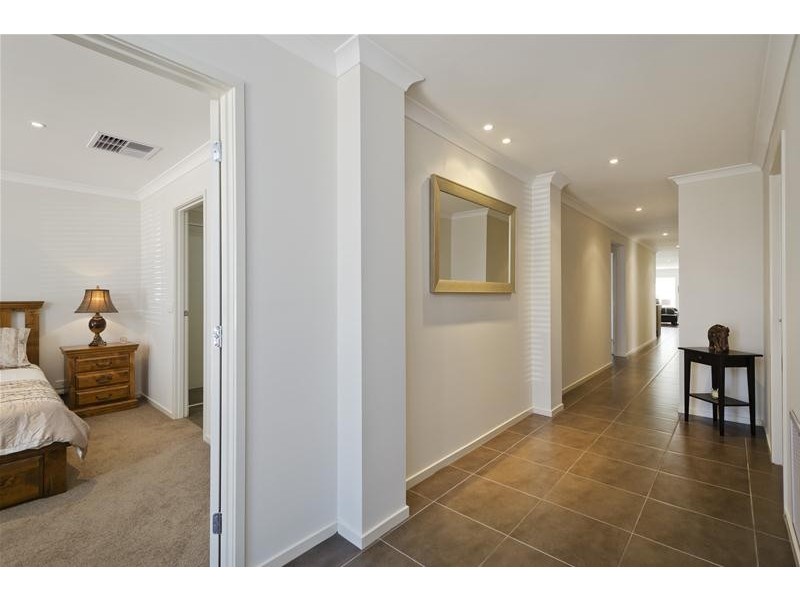 37 Weavers Street, Wyndham Vale VIC 3024
