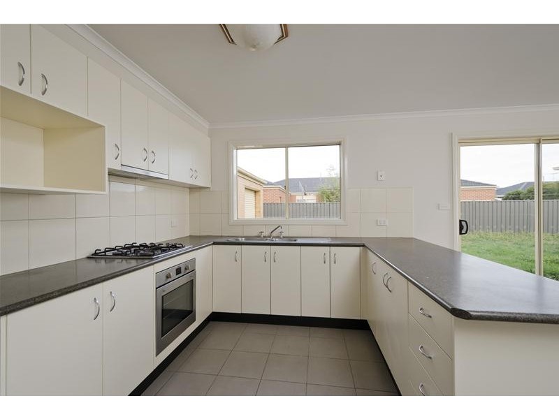 16 Leichardt Drive, Wyndham Vale VIC 3024