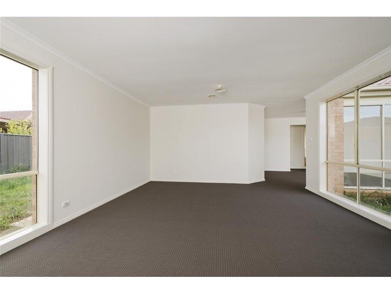 16 Leichardt Drive, Wyndham Vale VIC 3024