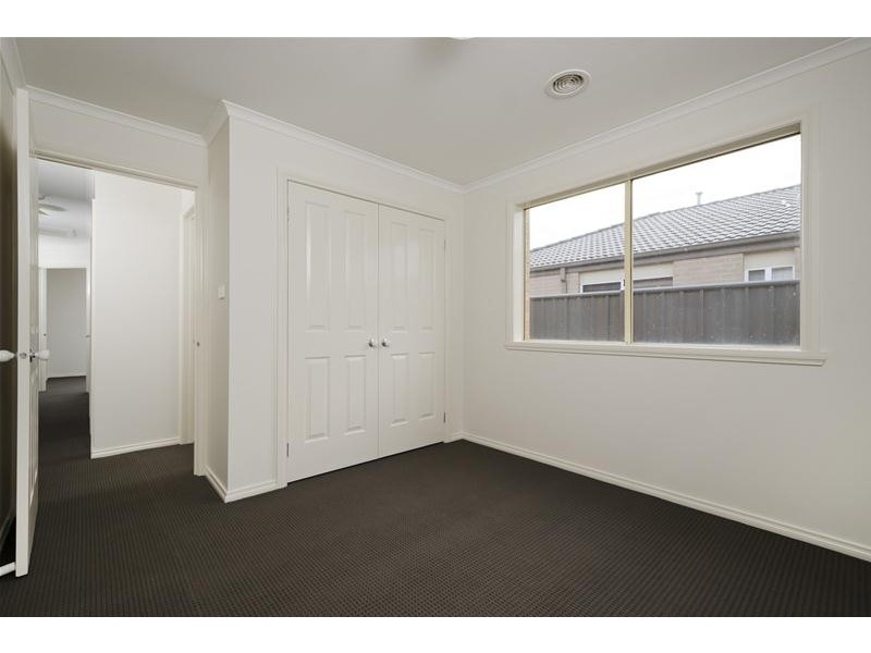 16 Leichardt Drive, Wyndham Vale VIC 3024