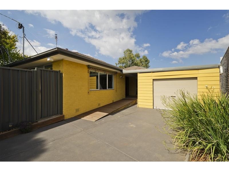 37 Stewart Drive, Werribee VIC 3030