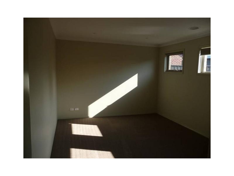 4 Mandora Grange, Tarneit VIC 3029