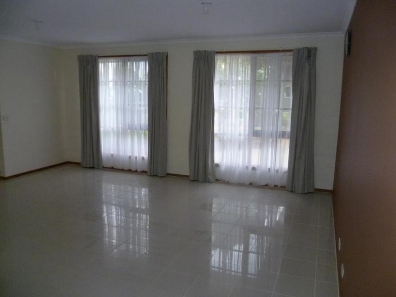 24 Strickland Avenue, Hoppers Crossing VIC 3029