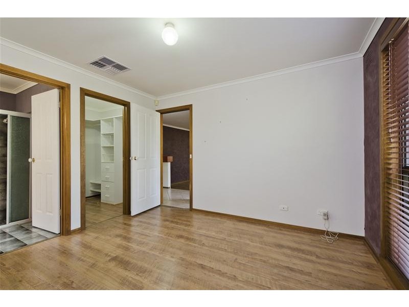 43 Westminster Drive, Werribee VIC 3030