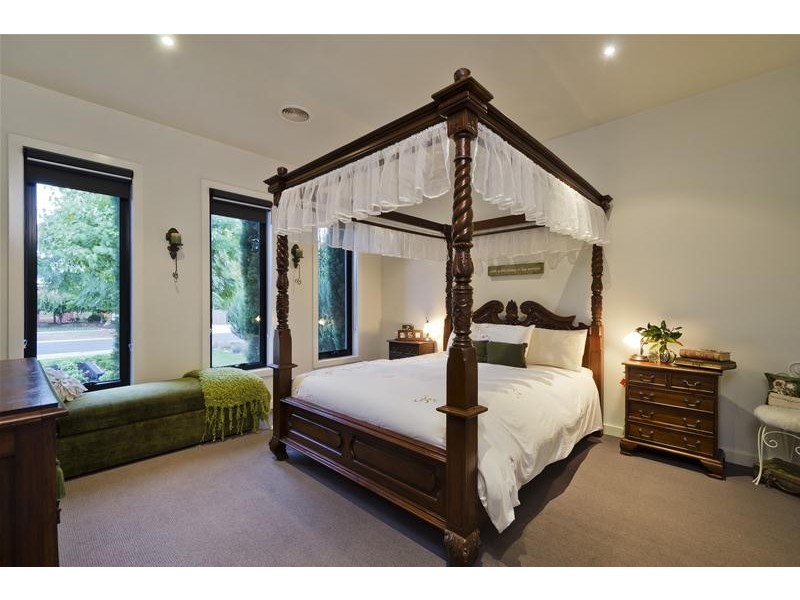 12 Decora Court, Werribee VIC 3030