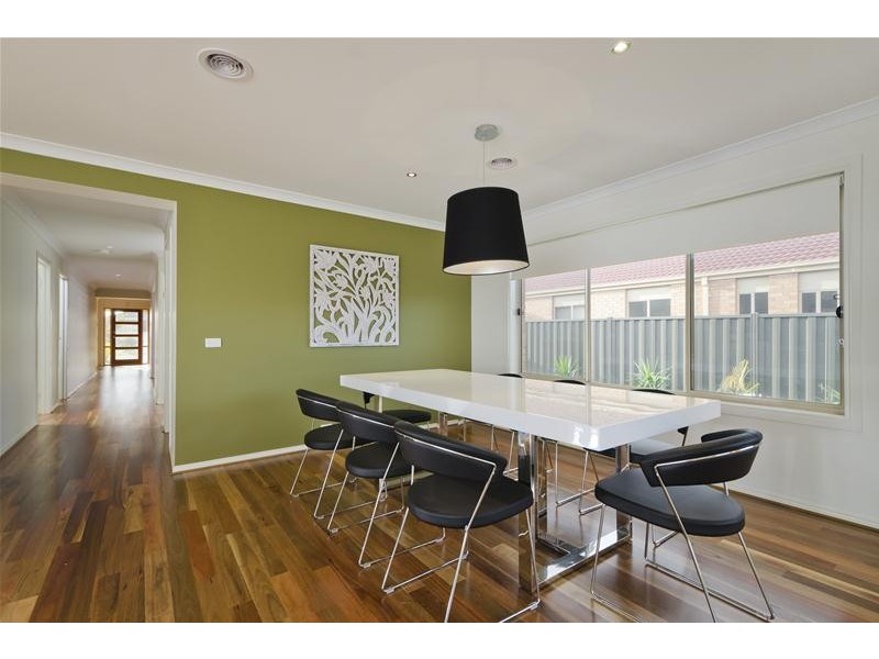 39 Kinglake Drive, Wyndham Vale VIC 3024