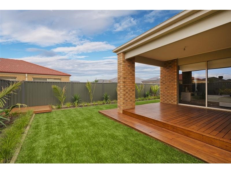 39 Kinglake Drive, Wyndham Vale VIC 3024