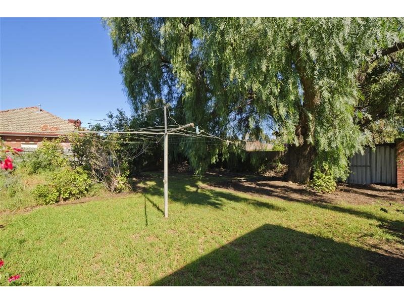 18 Mary Avenue, Werribee VIC 3030