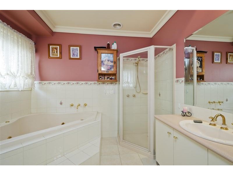 5 Conquest Drive, Werribee VIC 3030