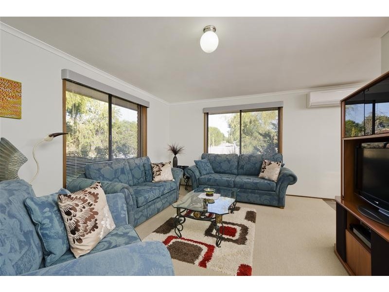 11 Illawong Grove, Werribee VIC 3030