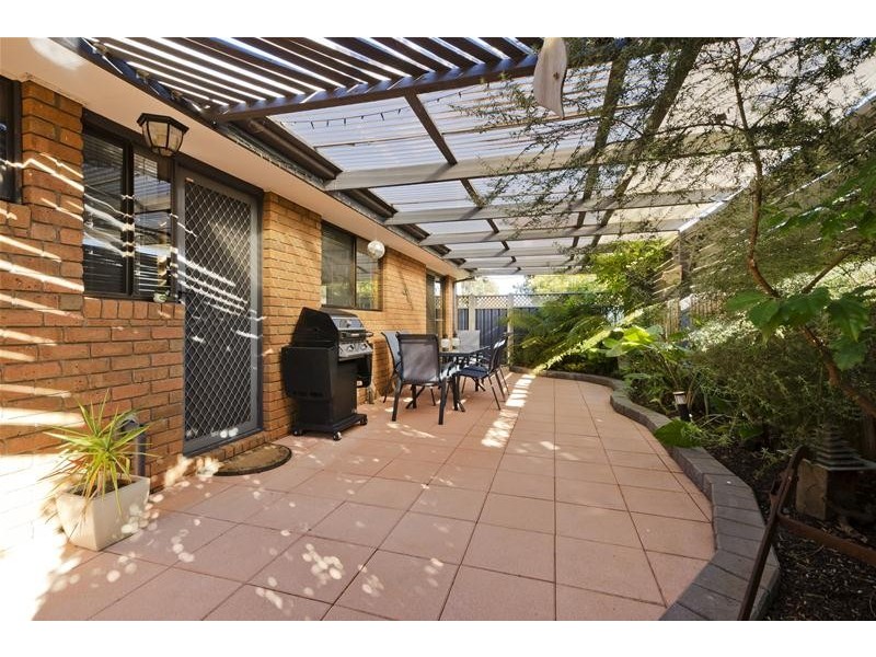 11 Illawong Grove, Werribee VIC 3030