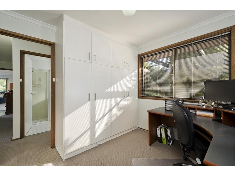 11 Illawong Grove, Werribee VIC 3030