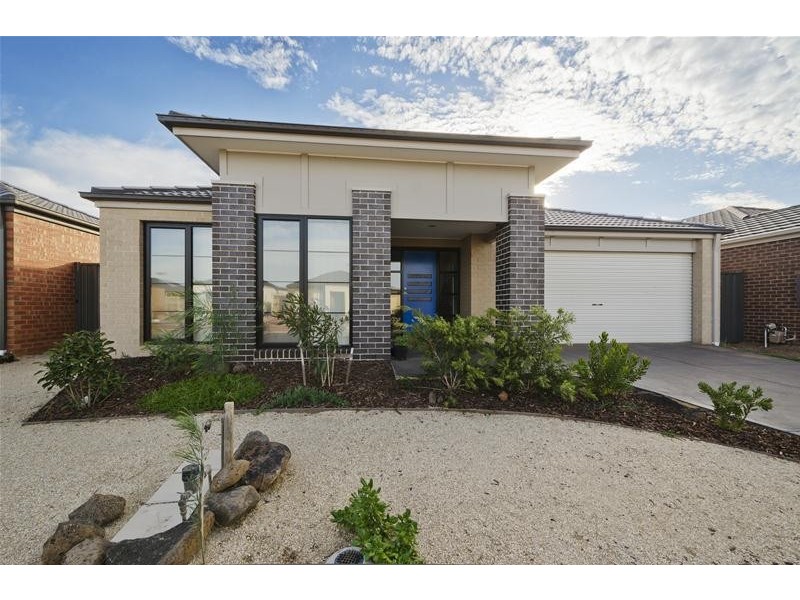 9 Surveyor Street, Wyndham Vale VIC 3024