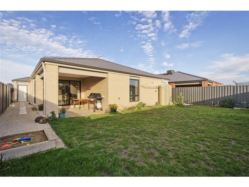9 Surveyor Street, Wyndham Vale VIC 3024