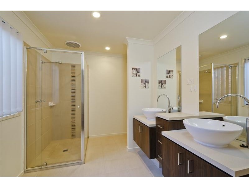 9 Surveyor Street, Wyndham Vale VIC 3024