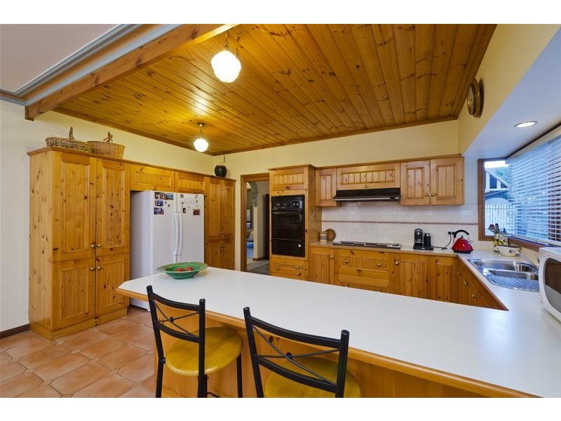 2 Willowtree Drive, Werribee VIC 3030