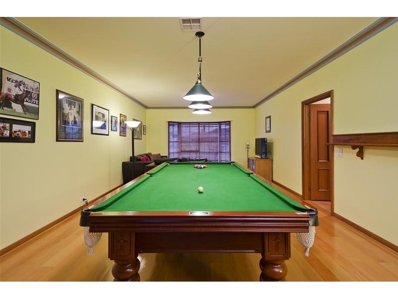 2 Willowtree Drive, Werribee VIC 3030