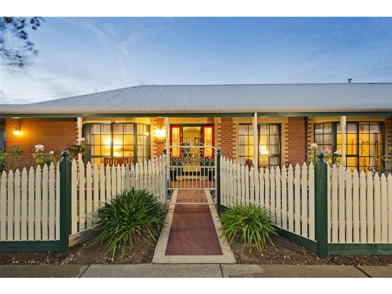 2 Willowtree Drive, Werribee VIC 3030