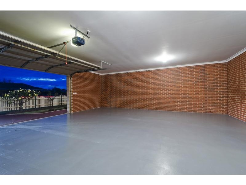 2 Willowtree Drive, Werribee VIC 3030