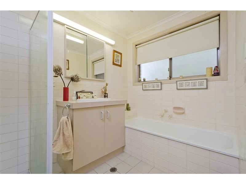 140 Mossfiel Drive, Hoppers Crossing VIC 3029