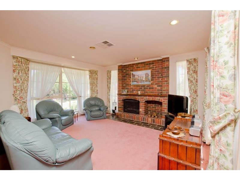 11 Delta Crt, Werribee VIC 3030