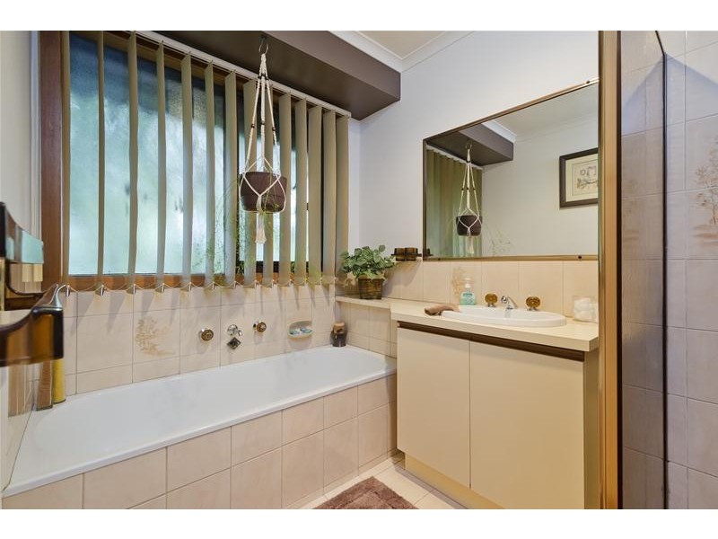 4 Acton Place, Wyndham Vale VIC 3024