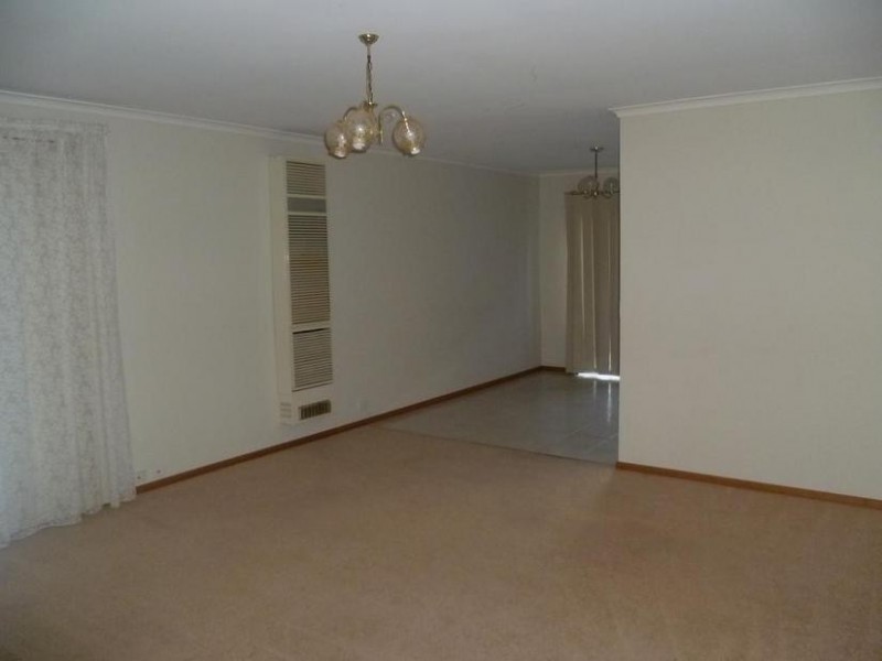 15 St Lawrence Way, Werribee VIC 3030