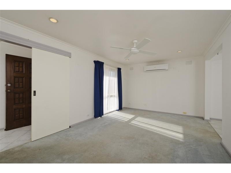8 Lentara Crescent, Wyndham Vale VIC 3024