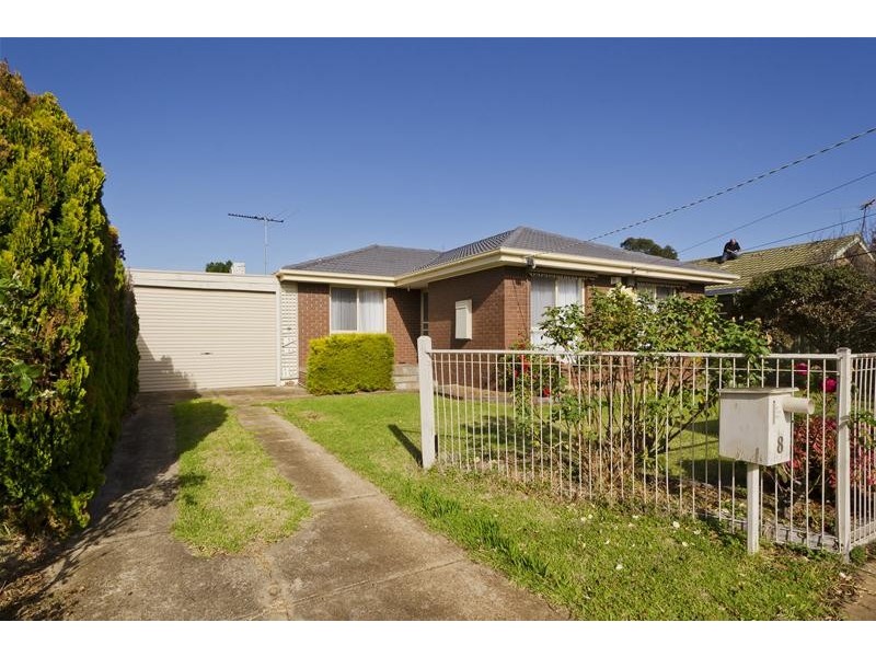8 Lentara Crescent, Wyndham Vale VIC 3024