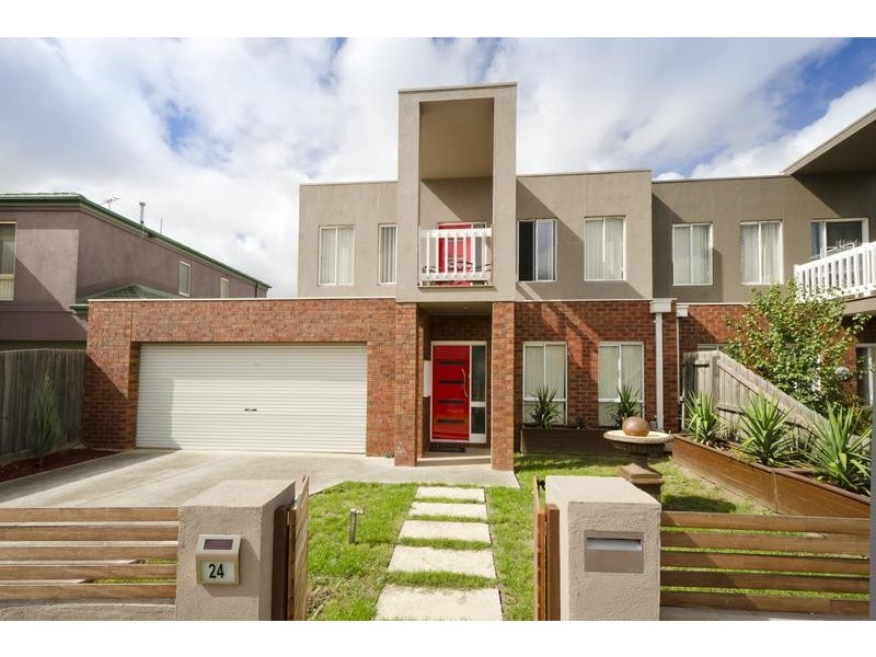 24 Egan Cl, Werribee VIC 3030