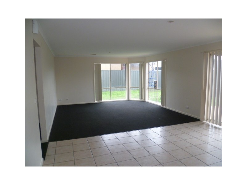 20 Maclarens Close, Wyndham Vale VIC 3024