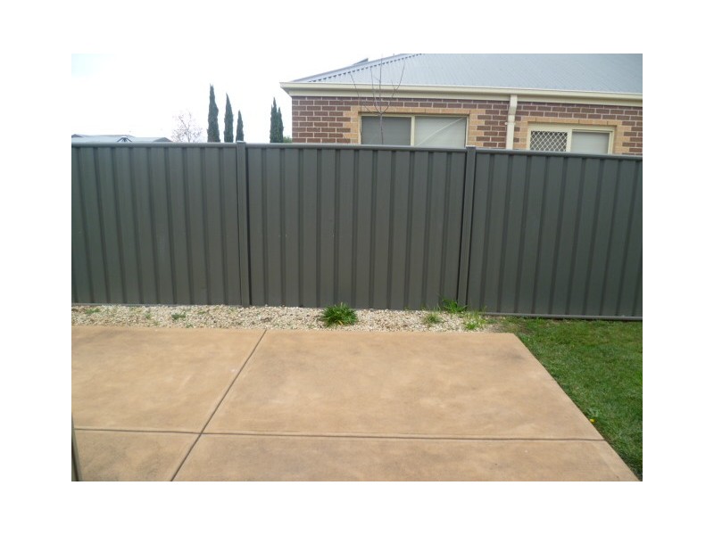 20 Maclarens Close, Wyndham Vale VIC 3024