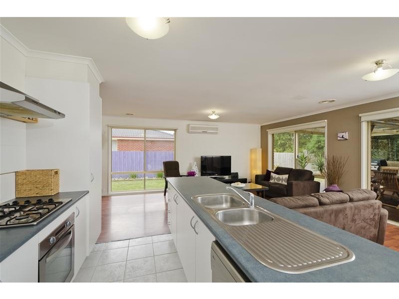 145 Virgilia Drive, Hoppers Crossing VIC 3029