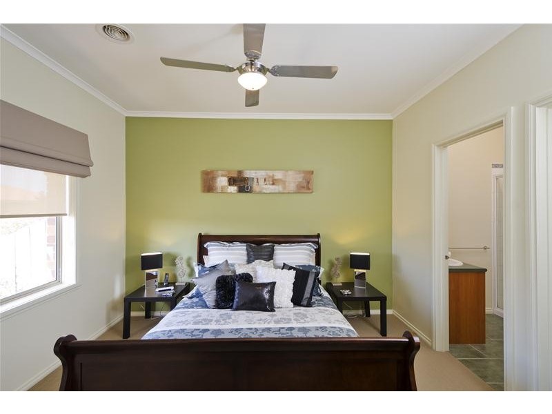 9 Lucy Close, Tarneit VIC 3029