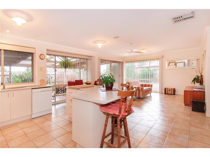 1 Sheoak Court, Hoppers Crossing VIC 3029