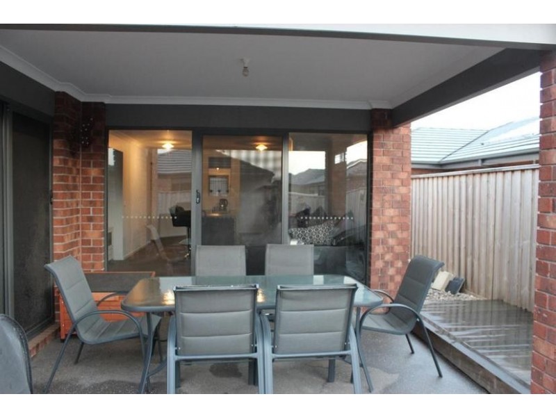 9 Felix Way, Tarneit VIC 3029