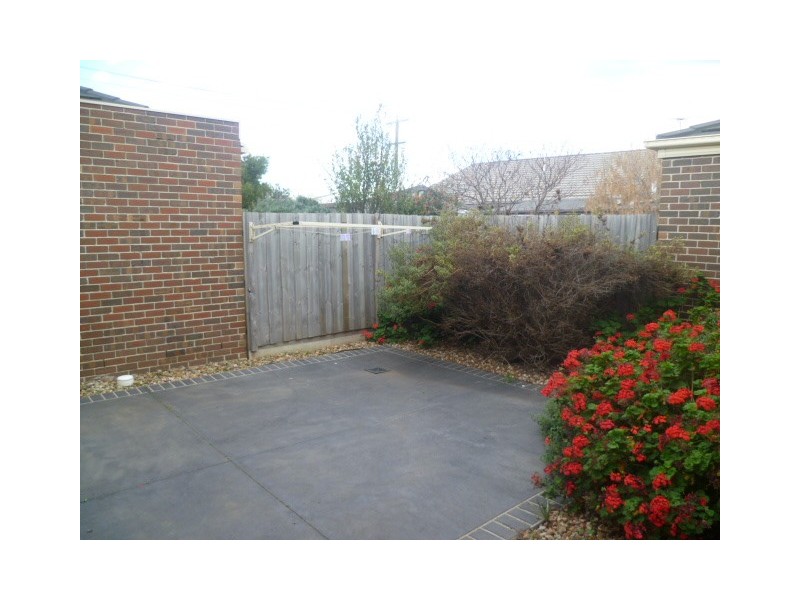 2/1 Daly Court, Hoppers Crossing VIC 3029